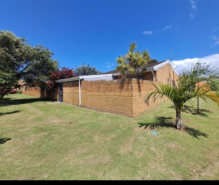 2 Bedroom Property for Sale in Gonubie Eastern Cape